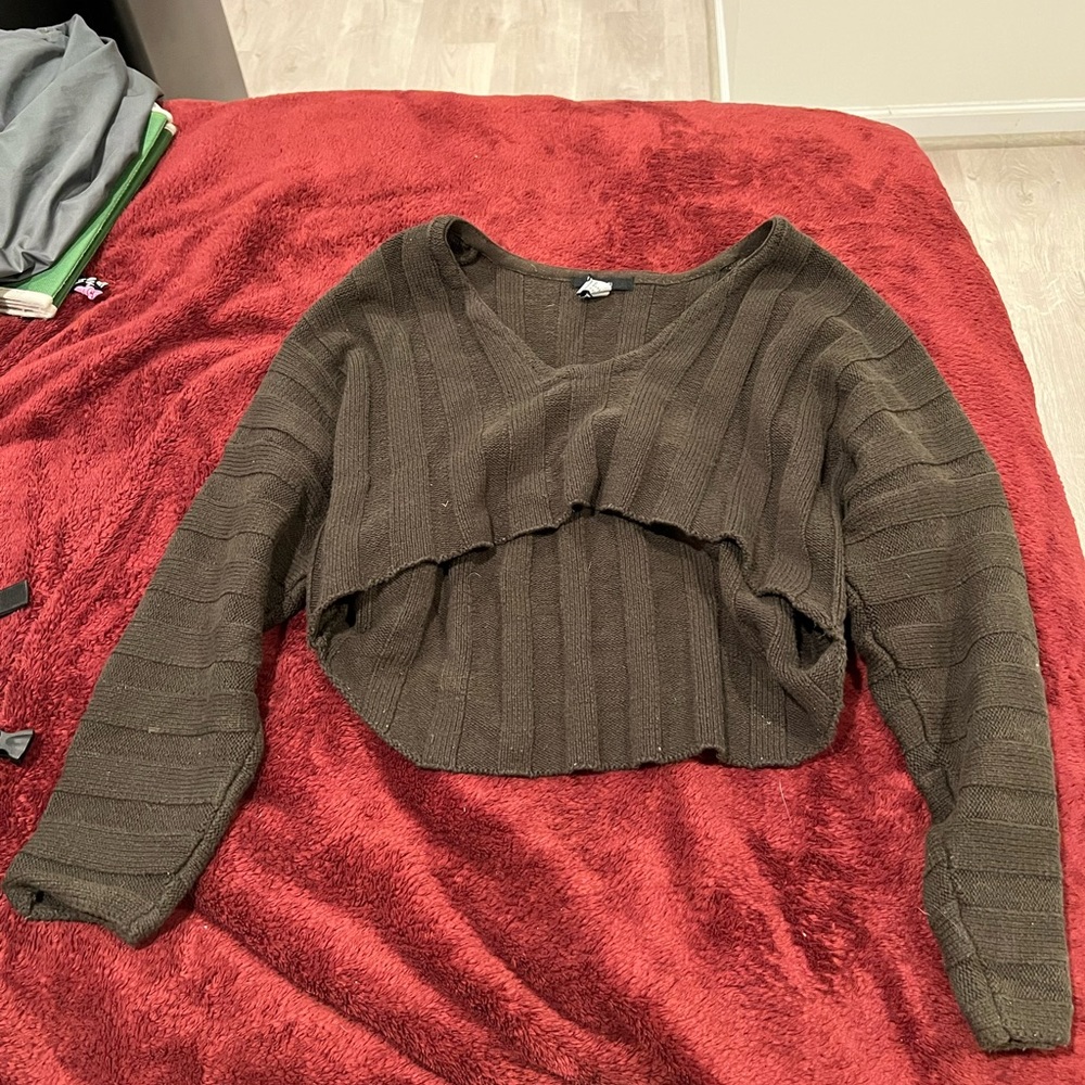Cropped sweater